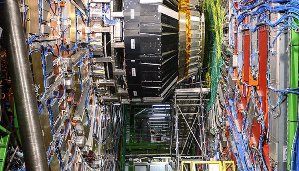 Visite dans les entrailles du CMS au CERN