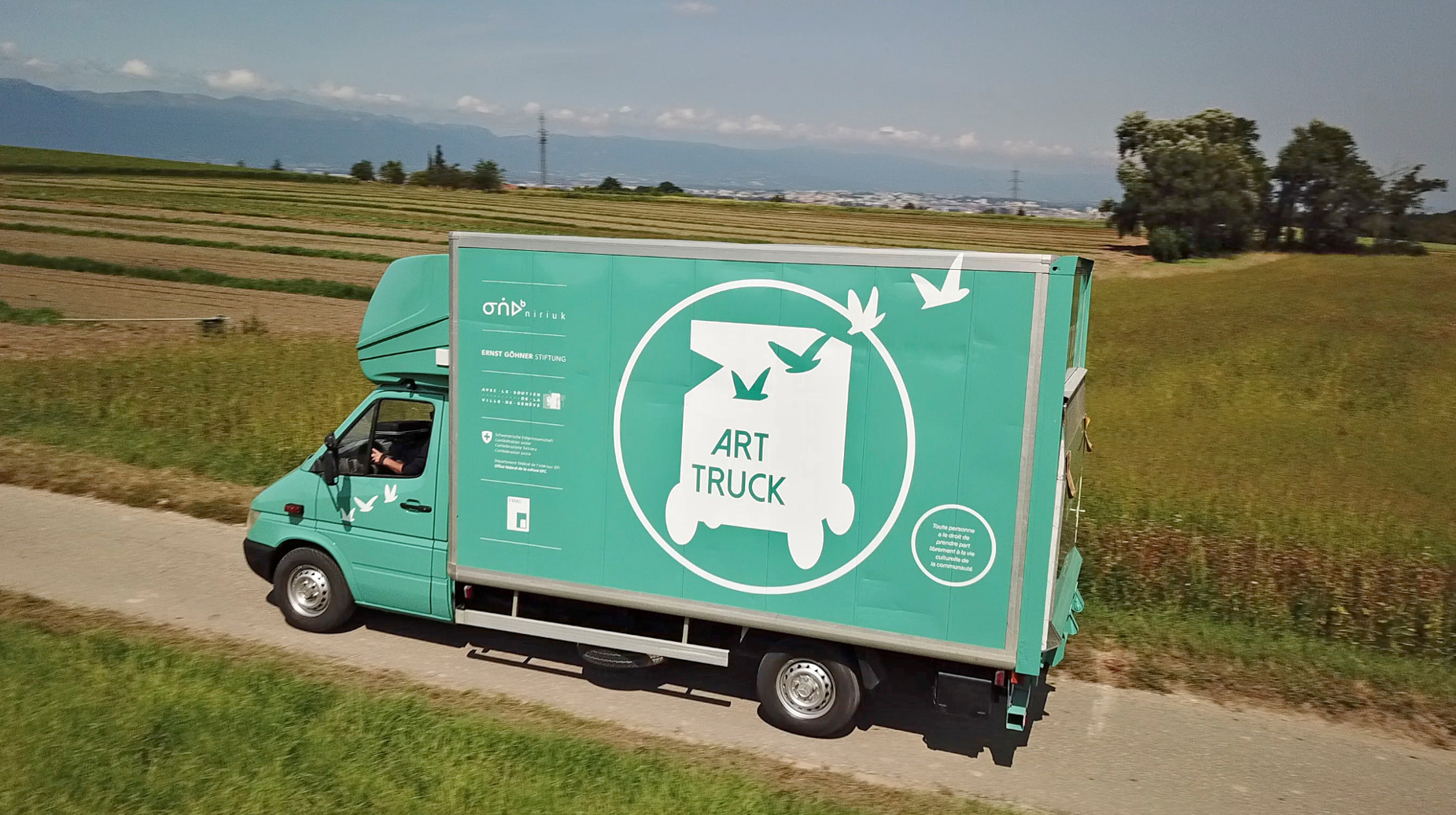 L'Art Truck en campagne.  © DRL'Art Truck en campagne.  © DR