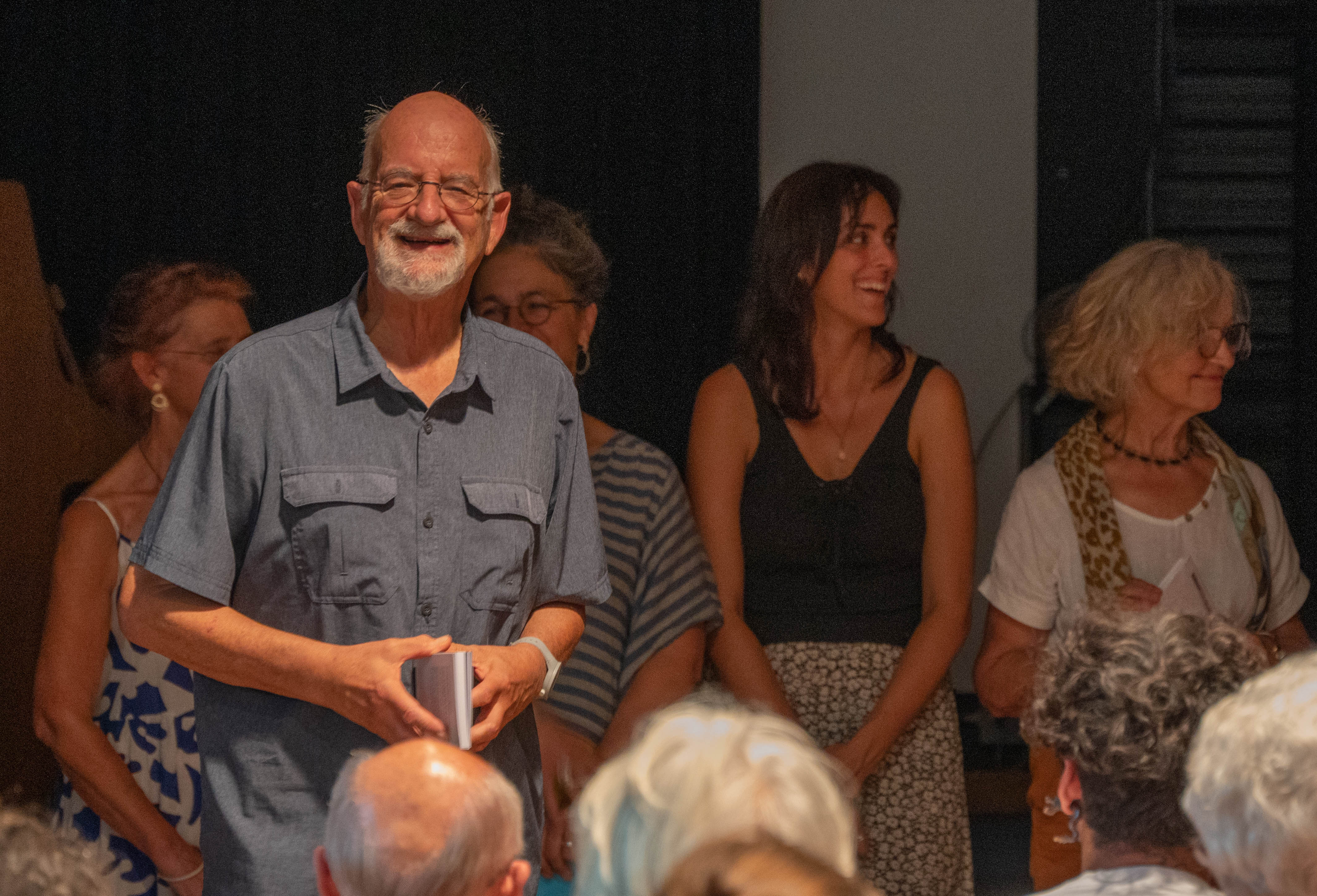 M. Gardiol lors du vernissage de Paroles d’espérance en temps de crise, août 2022 ©  Anne Pastori